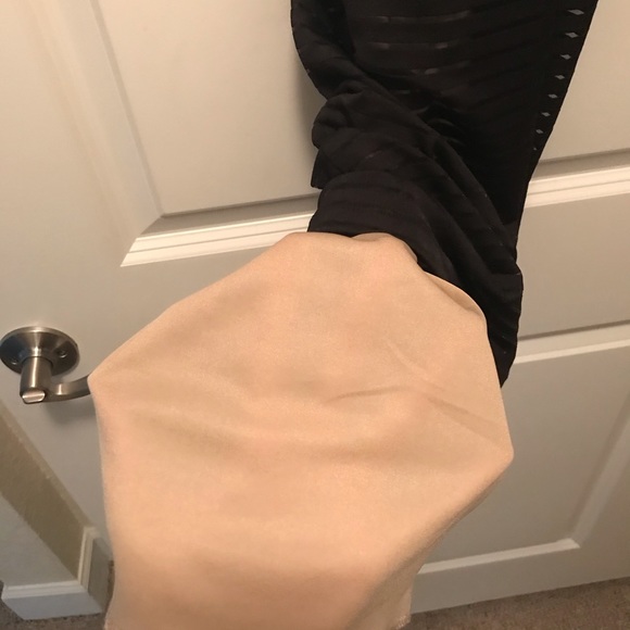 Dress - Picture 5 of 7